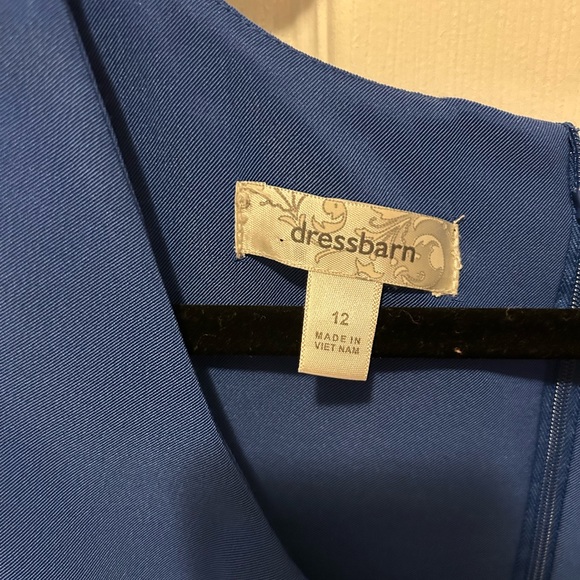 Beautiful dress perfect lined and very flattering - Picture 3 of 5